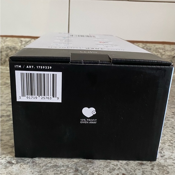 Simple Modern Trek Tumbler, 40oz - Picture 6 of 7